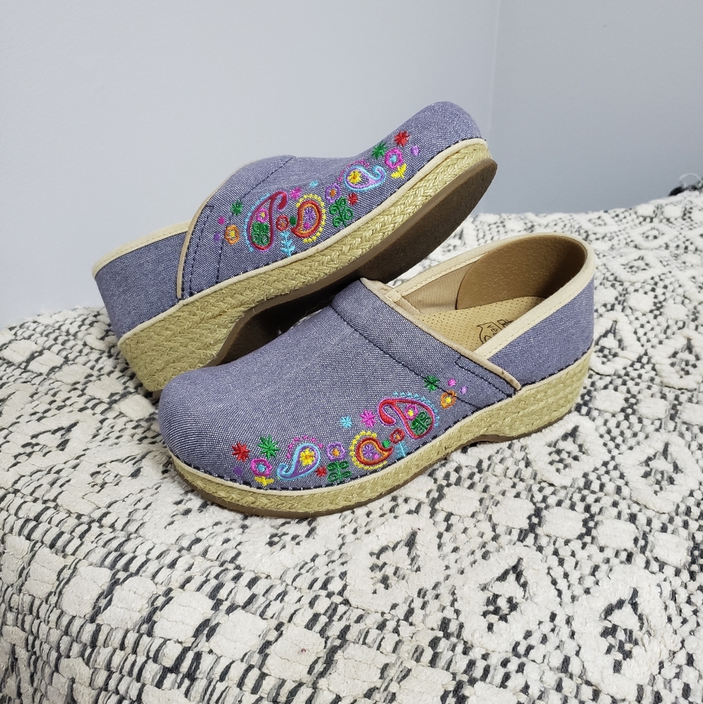 DANSKO Vegan Jute Denim Blue Paisley Embroidered Floral Clogs